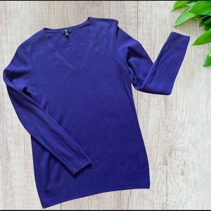 GAP v-neck sweater - purple